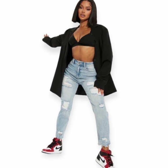 Fashion Nova 18 NWT Finesse High Rise Mom Jeans Women’s Distressed Light Blue - Picture 10 of 11